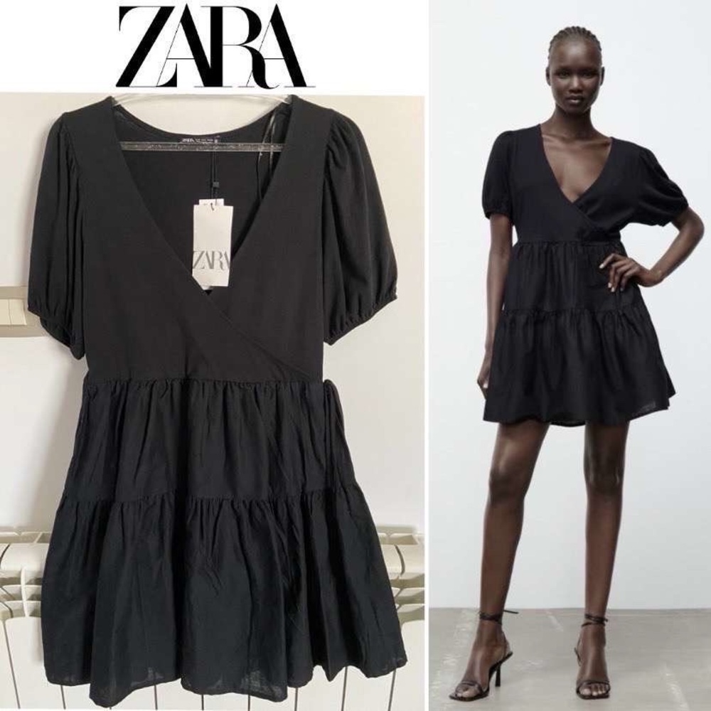 ROBE PORTEFEUILLE À
EMPIECEMENTS